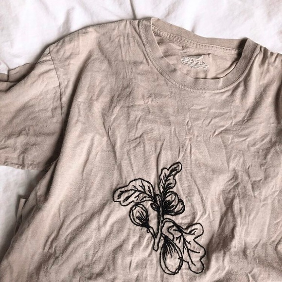 Hand Crafted Tops - Fig tree shirt
